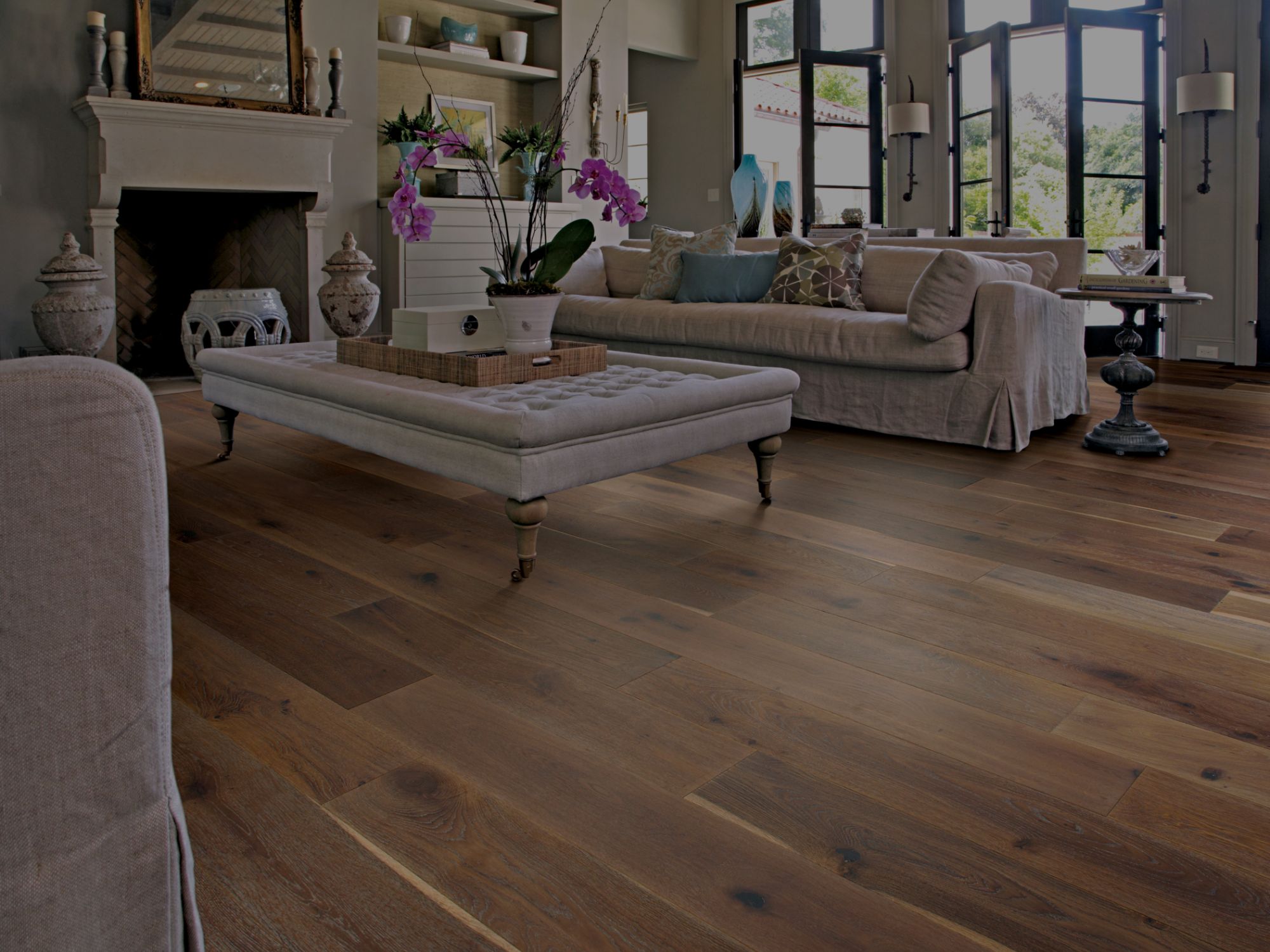 luxury vinyl flooring installation in Toronto, ON